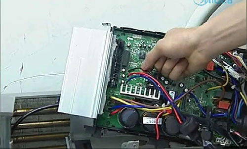 临朐美的空调电话是多少