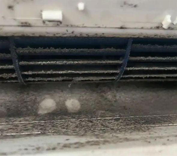 临朐空调吹的风有股烧焦味是怎么回事